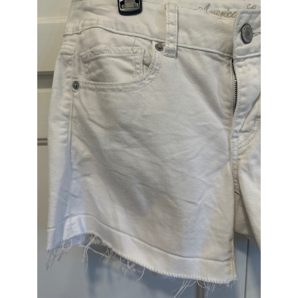 American Eagle White Denim Shorts Women's Size 10 Frayed Hem Stretch Casual - Picture 2 of 7
